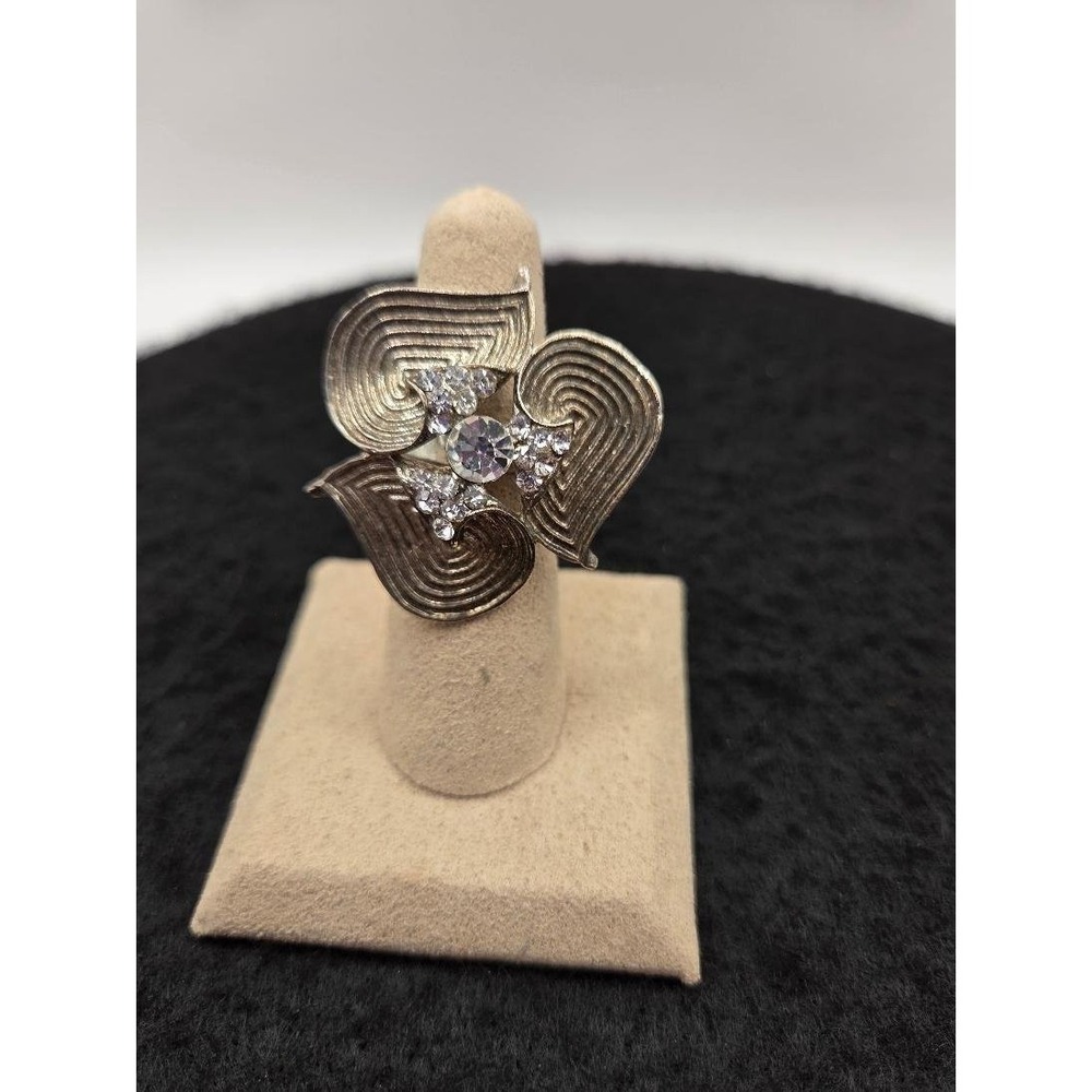 Vintage Silver Tone Swirl Flower Statement Ring Rhinestone Cluster Size 6